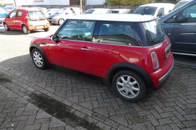 MINI Cooper (2003) thumbnail 5