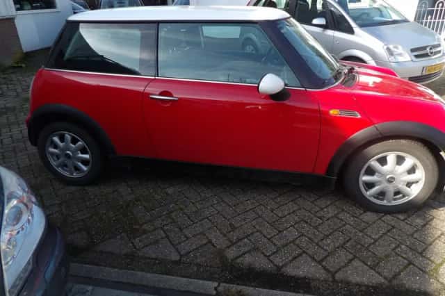 MINI Cooper (2003) thumbnail 6