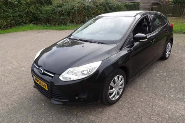 Ford Focus (2012) thumbnail 1