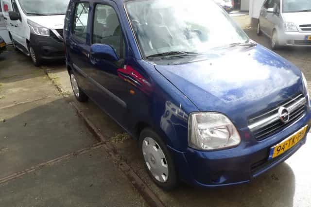 Opel Agila (2006) thumbnail 2