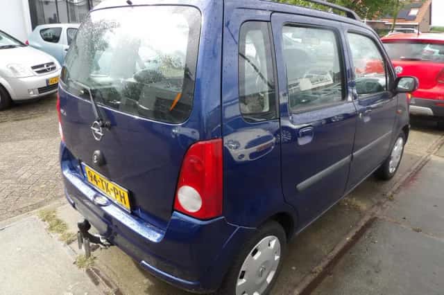 Opel Agila (2006) thumbnail 3