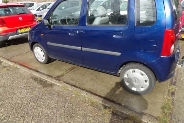 Opel Agila (2006) thumbnail 5