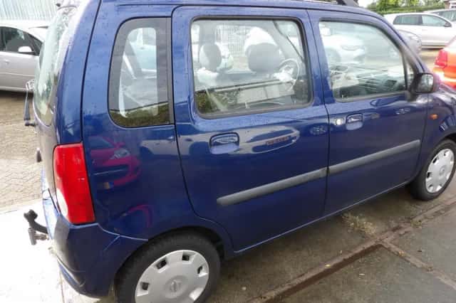 Opel Agila (2006) thumbnail 6