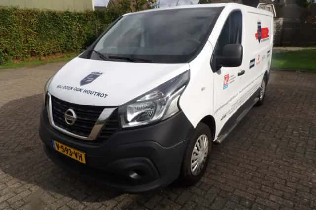 Nissan NV300 (2019) thumbnail 1