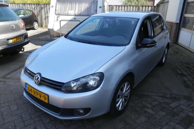 Volkswagen Golf (2011) thumbnail 1