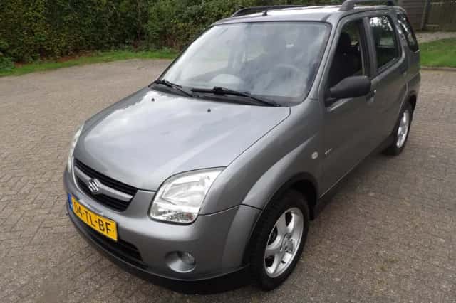 Suzuki Ignis (2006) thumbnail 1