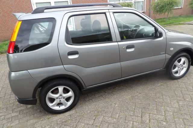Suzuki Ignis (2006) thumbnail 6