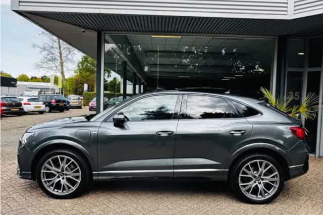 Audi Q3 Sportback (2022) thumbnail 3