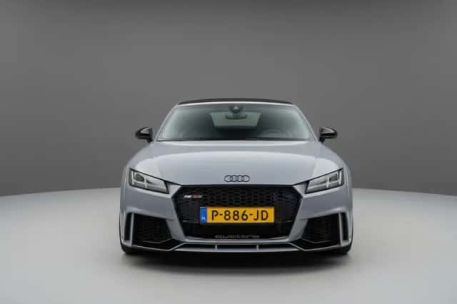 Audi TT RS (2018) thumbnail 2