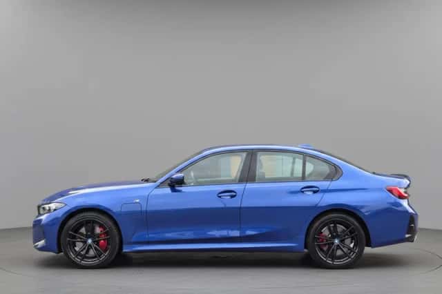 BMW 3-Serie (2024) thumbnail 2
