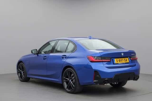 BMW 3-Serie (2024) thumbnail 3