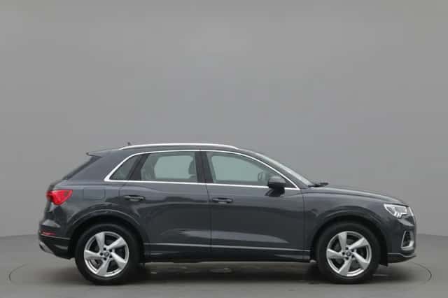 Audi Q3 (2019) thumbnail 2