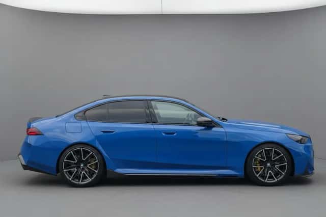 BMW M5 (2025) thumbnail 2