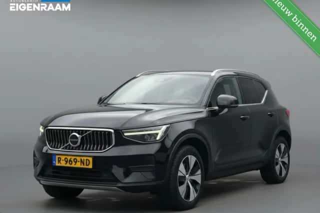Volvo XC40 (2022) thumbnail 1