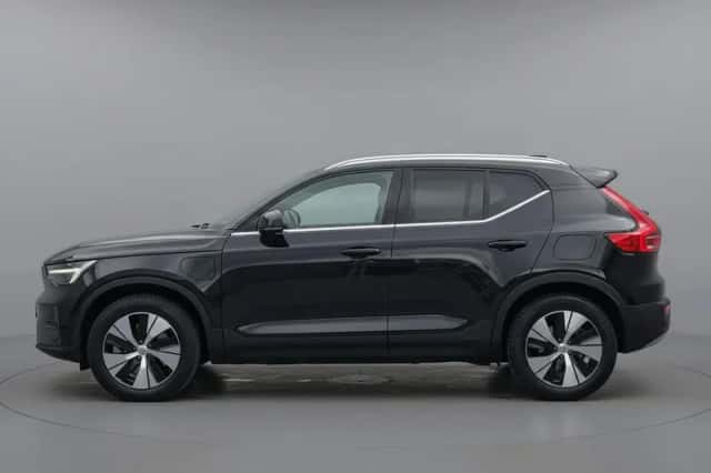 Volvo XC40 (2022) thumbnail 2