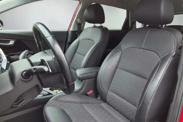 Kia Niro (2019) thumbnail 5
