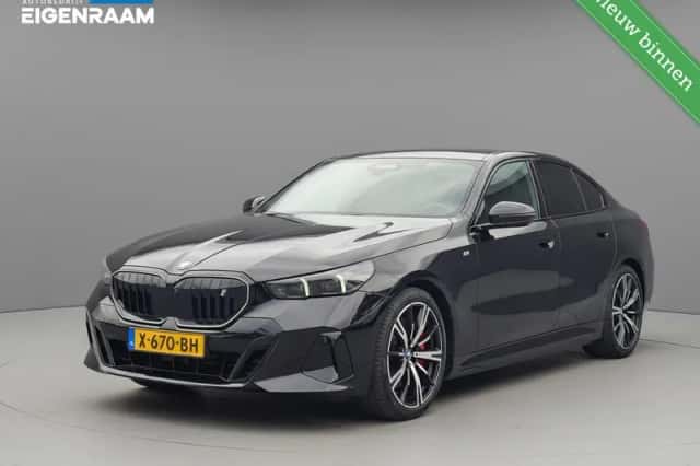 BMW i5 (2023) thumbnail 1