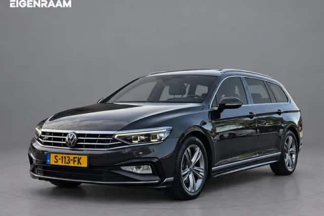 Volkswagen Passat (2023) thumbnail 1