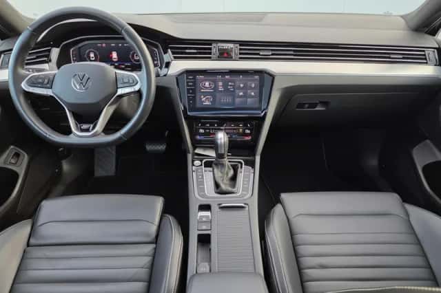 Volkswagen Passat (2023) thumbnail 6