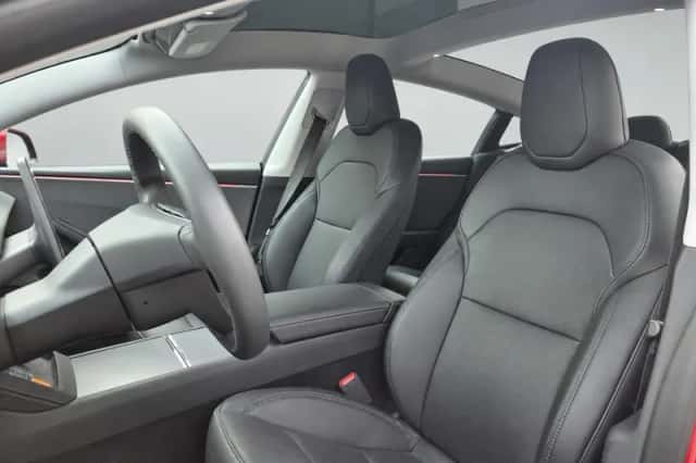 Tesla Model 3 (2024) thumbnail 5