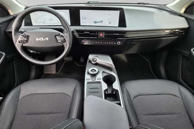 Kia EV6 (2024) thumbnail 5