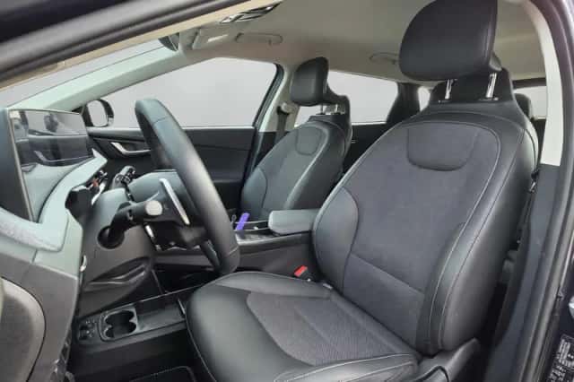 Kia EV6 (2024) thumbnail 6