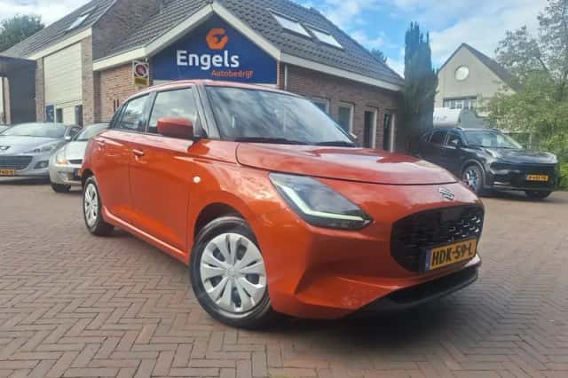 Suzuki Swift (2025) thumbnail 1