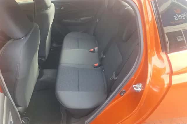 Suzuki Swift (2025) thumbnail 6