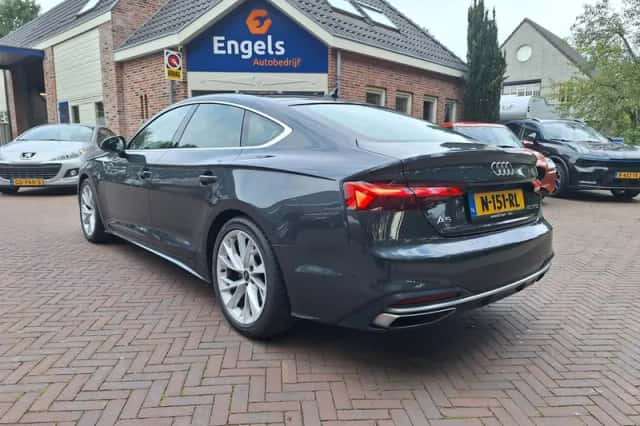 Audi A5 (2021) thumbnail 3