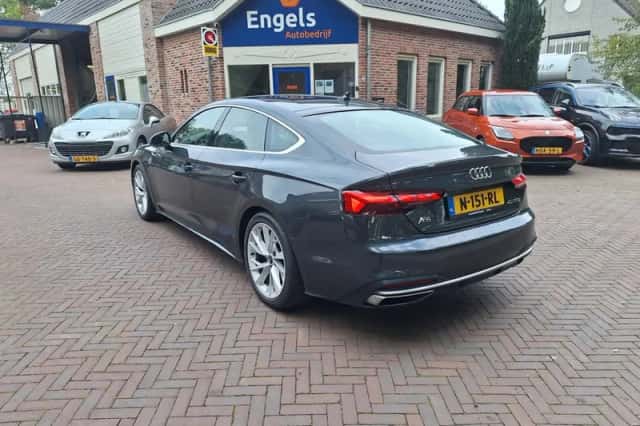 Audi A5 (2021) thumbnail 4