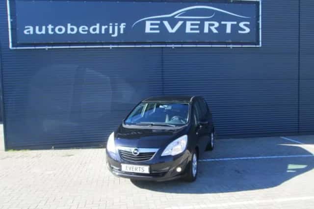 Opel Meriva (2011) thumbnail 1