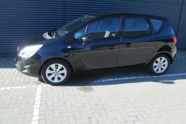 Opel Meriva (2011) thumbnail 5