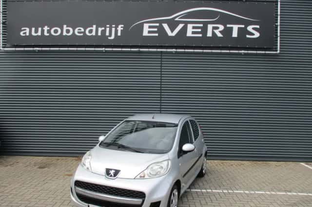 Peugeot 107 (2011) thumbnail 1