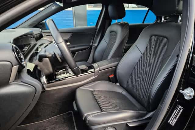 Mercedes-Benz A-Klasse (2023) thumbnail 3