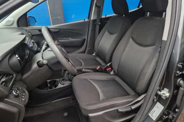 Opel Karl (2016) thumbnail 3