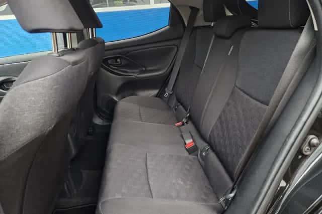 Toyota Yaris (2025) thumbnail 4