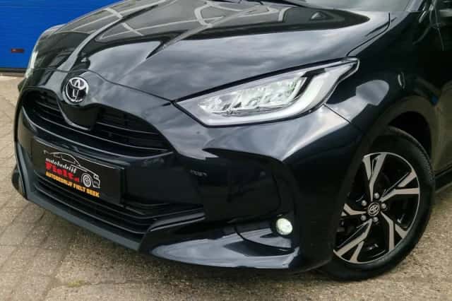 Toyota Yaris (2025) thumbnail 5