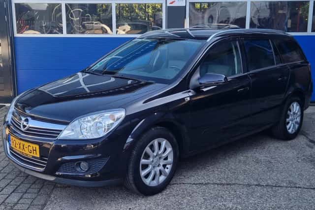 Opel Astra (2007) thumbnail 1