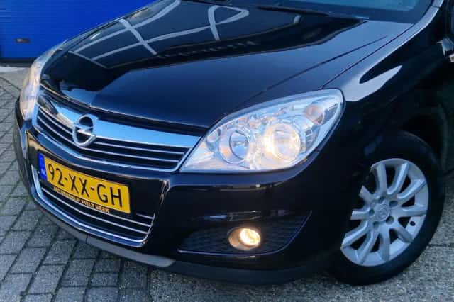 Opel Astra (2007) thumbnail 5