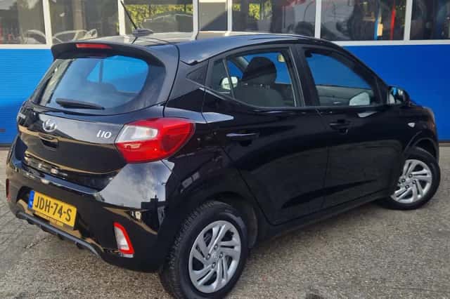 Hyundai i10 (2022) thumbnail 2