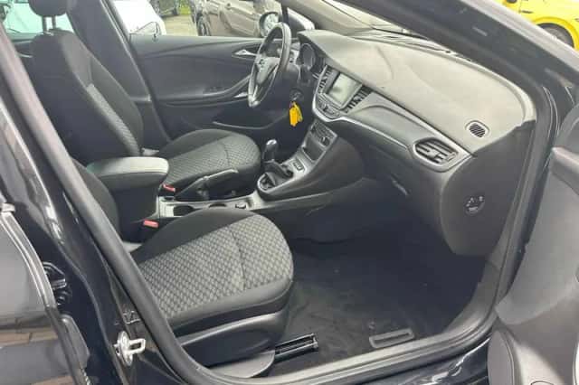 Opel Astra (2016) thumbnail 6