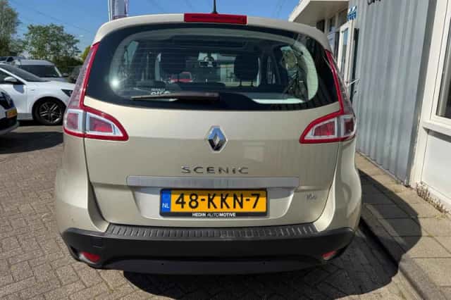 Renault Scénic (2010) thumbnail 3