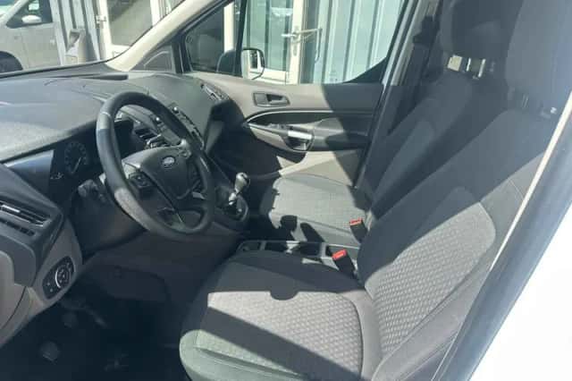 Ford Transit Connect (2021) thumbnail 4