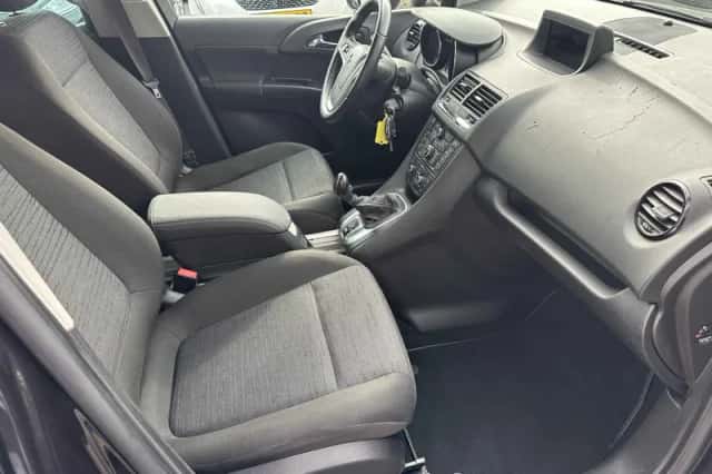 Opel Meriva (2015) thumbnail 5