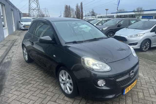 Opel Adam (2013) thumbnail 3