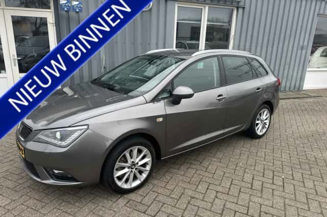 SEAT Ibiza (2016) thumbnail 1