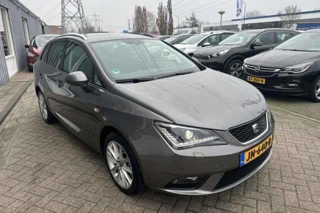SEAT Ibiza (2016) thumbnail 3