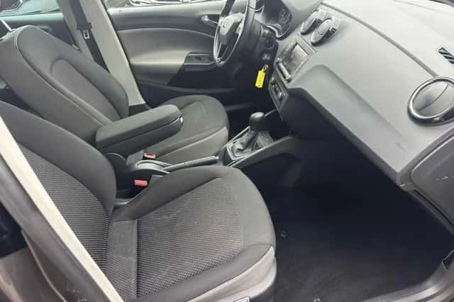 SEAT Ibiza (2016) thumbnail 5