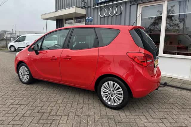 Opel Meriva (2014) thumbnail 2
