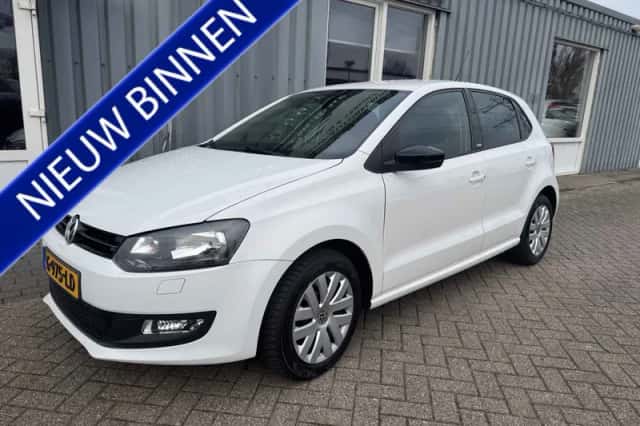 Volkswagen Polo (2012) thumbnail 1